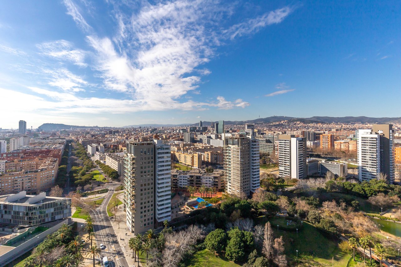 Luxury penthouse in Diagonal Mar, with views and pool 