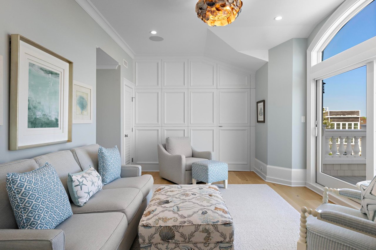 110 W South 34th Street