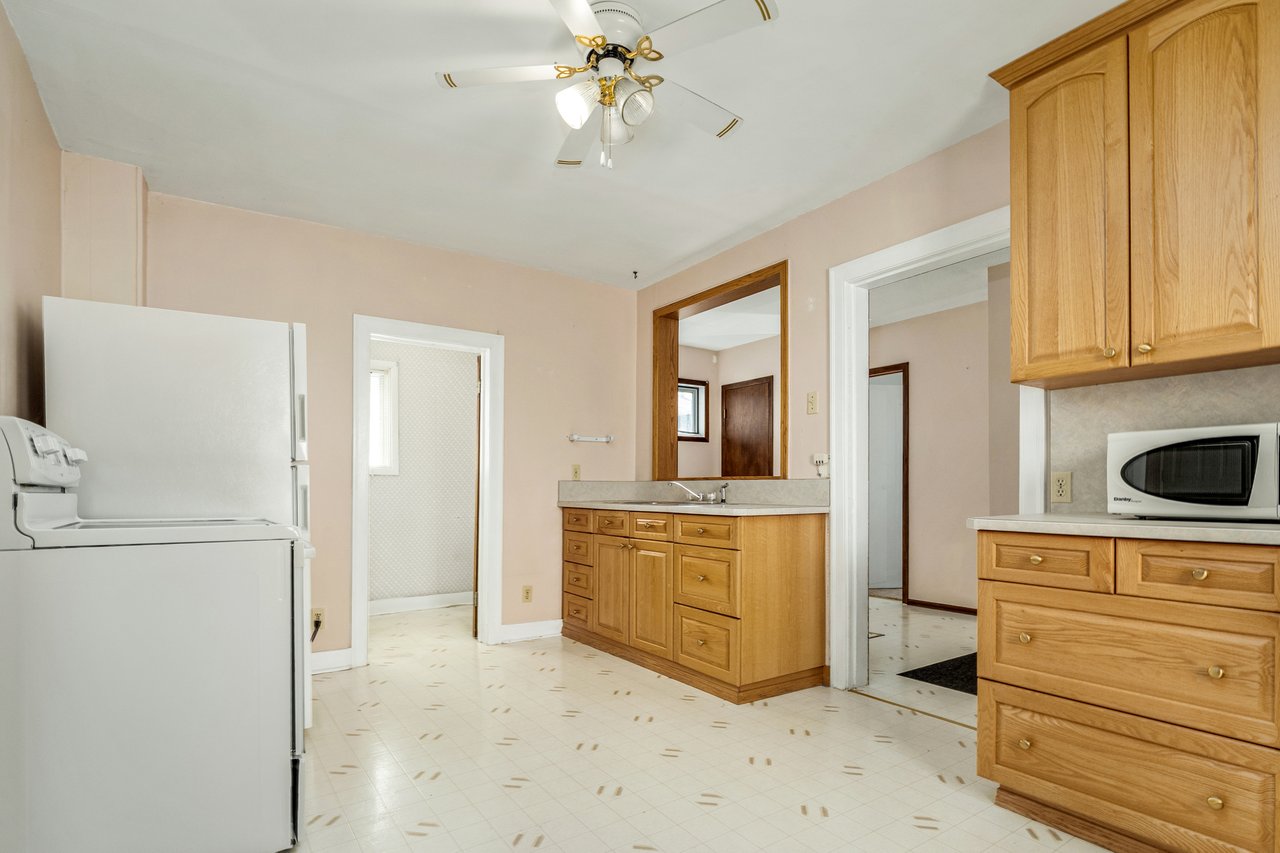 216 Street Unit: 2729