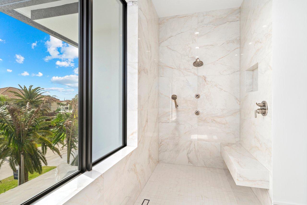 1579 SE 8th Street, Deerfield Beach, FL 33441