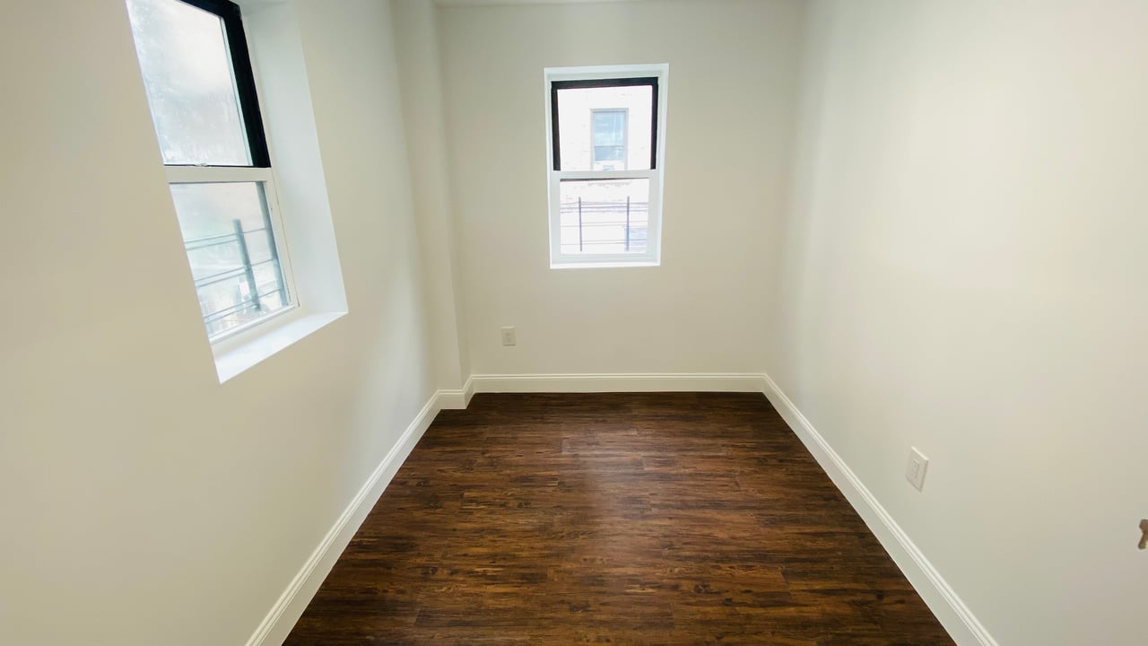 567 W 187TH Street Unit: 2B