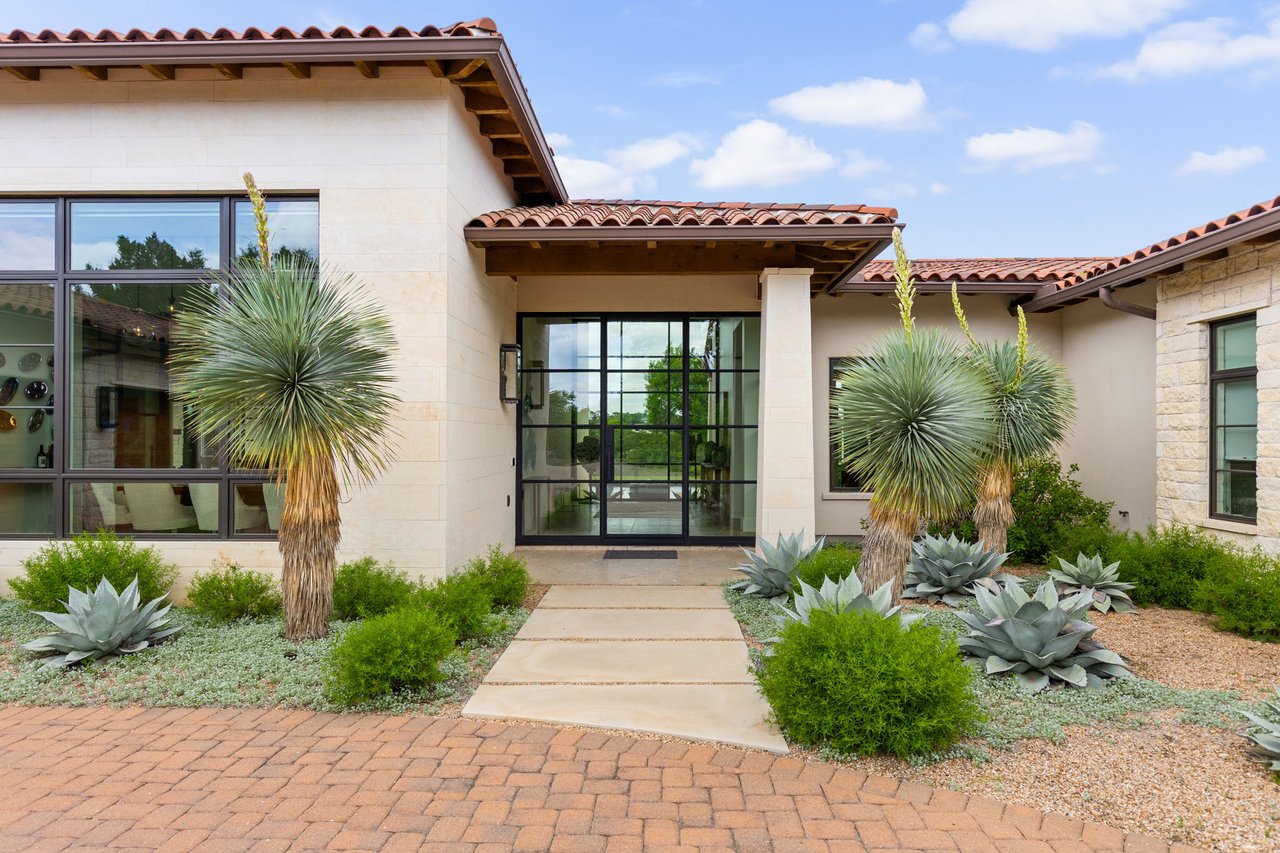 4516 Peralta Lane