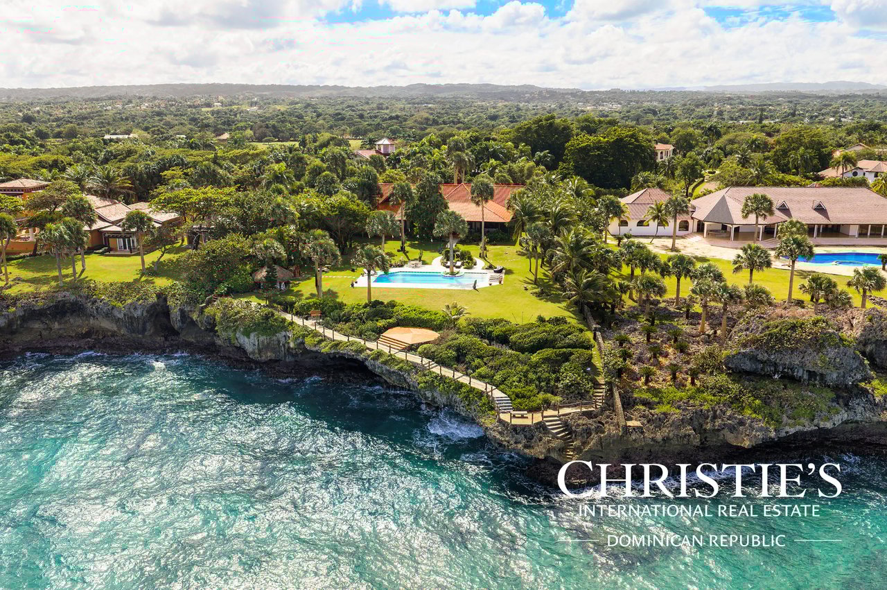 Villa Shangri-la – Caribbean Oceanfront Villa