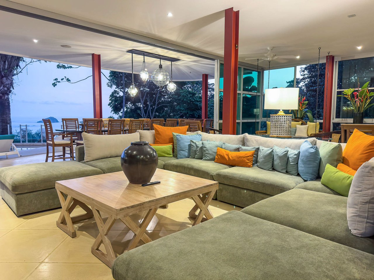 Casa Fantastica Luxury Mountain and Ocean View Villa