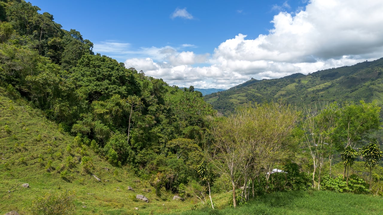  Off-Grid Paradise in Pueblo Nuevo, Rivas – Waterfall, Forest & Views