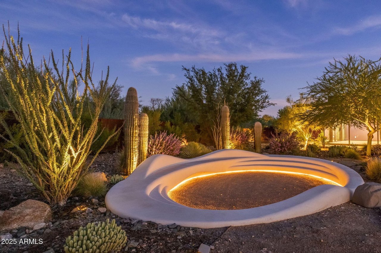 3700 E CAMINO SIN NOMBRE