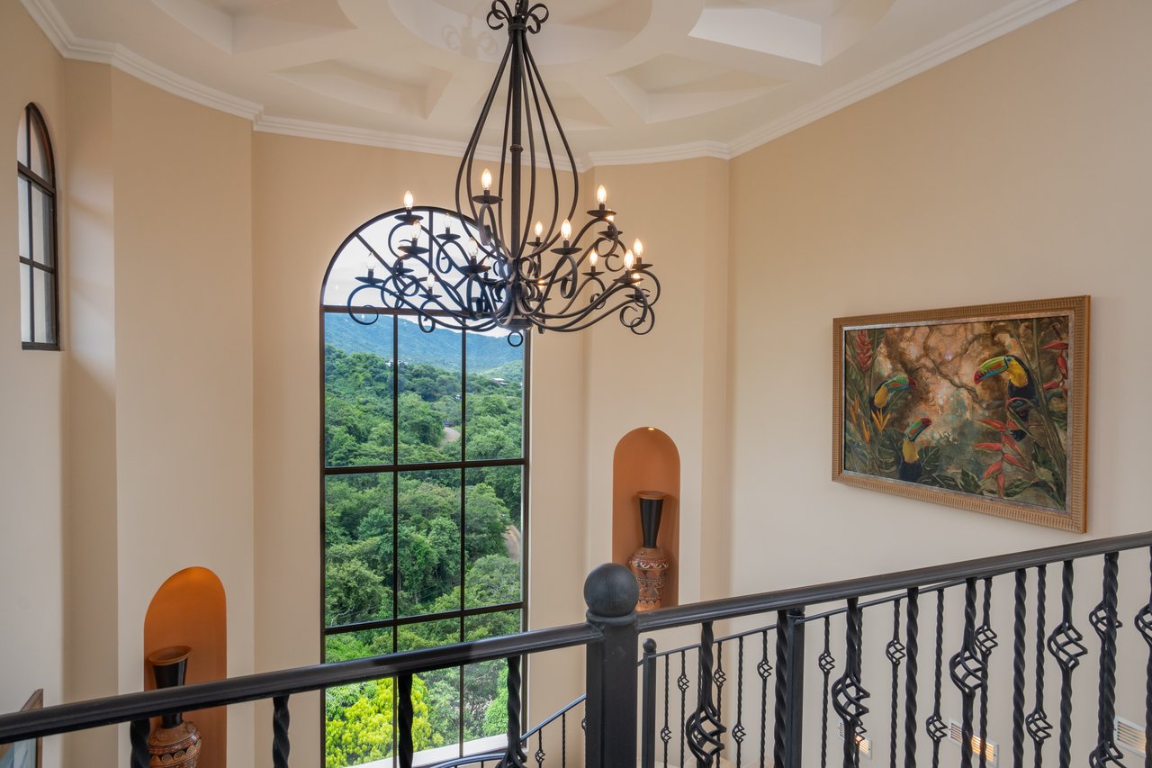 Casa Loro - Luxury Estate