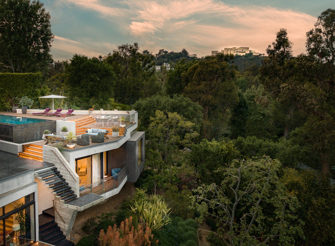 314 N Barrington Ave, Brentwood