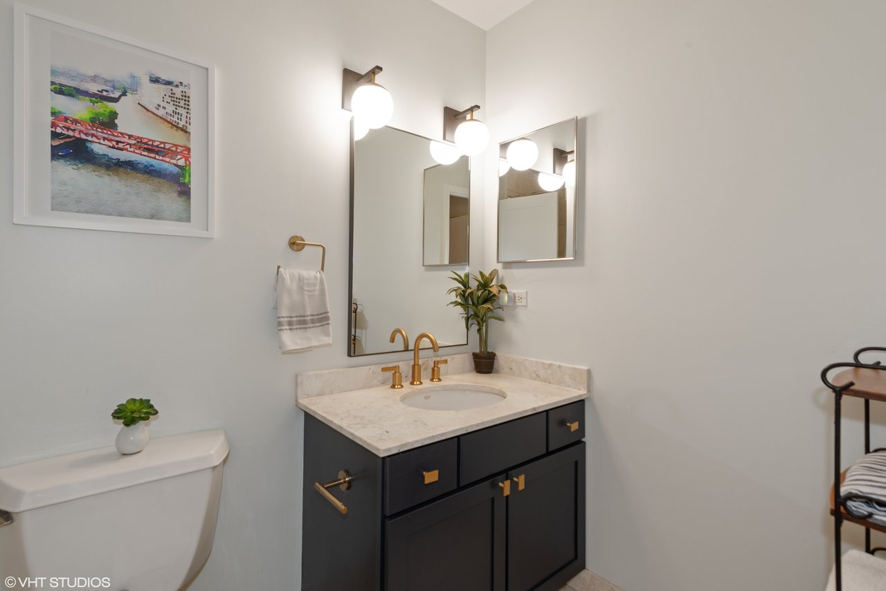  758 N Larrabee St Unit 821