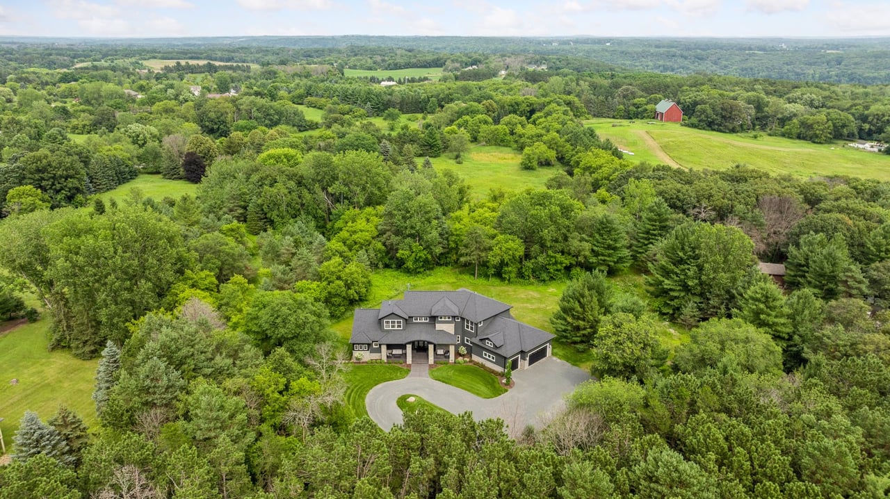 9533 Otchipwe Avenue N