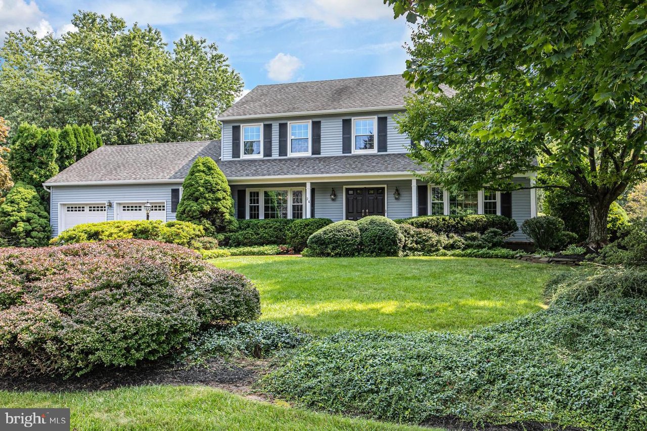 24 Dustin Dr