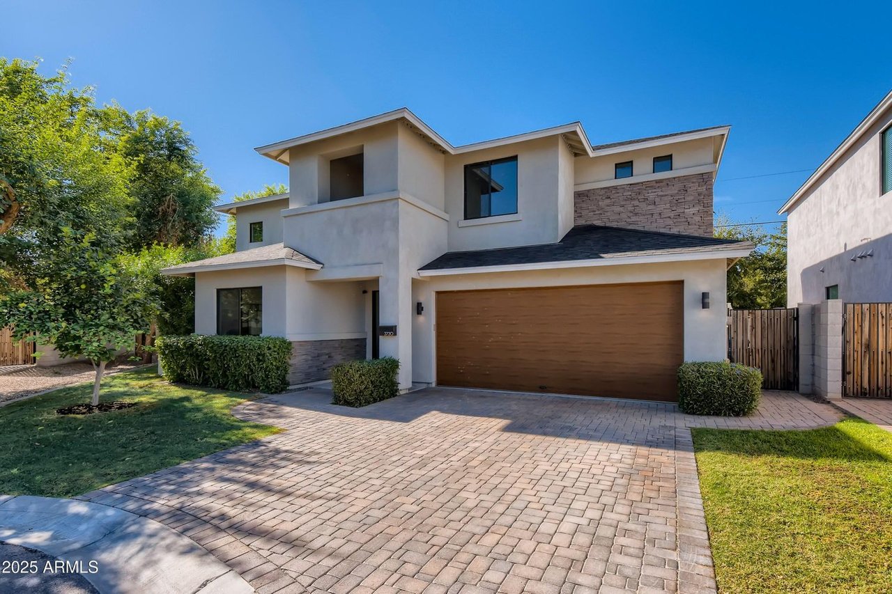 3720 N 40th Pl