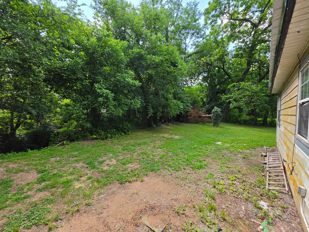 302 East Anna Street