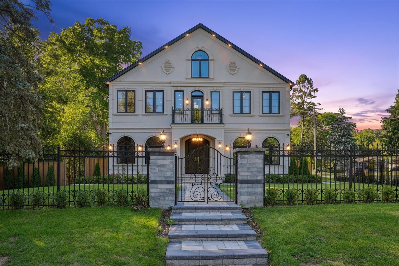 452 Rothesay Place