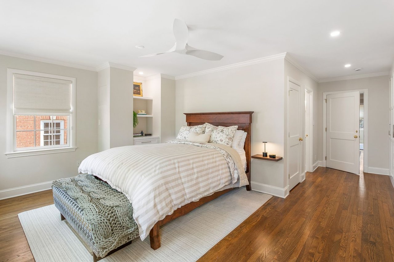 3323 Reservoir Rd NW