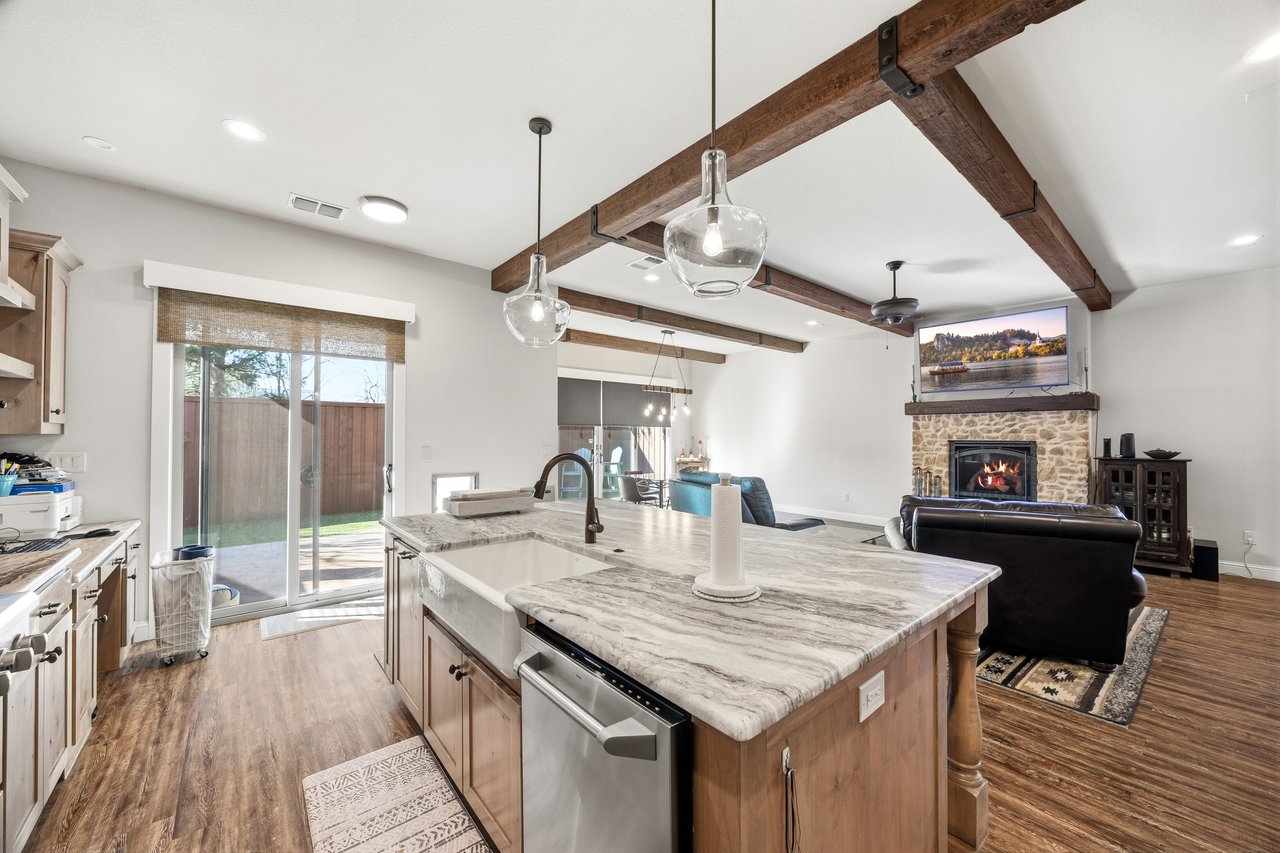 Trinity Groves | A Neighborhood in Motion 