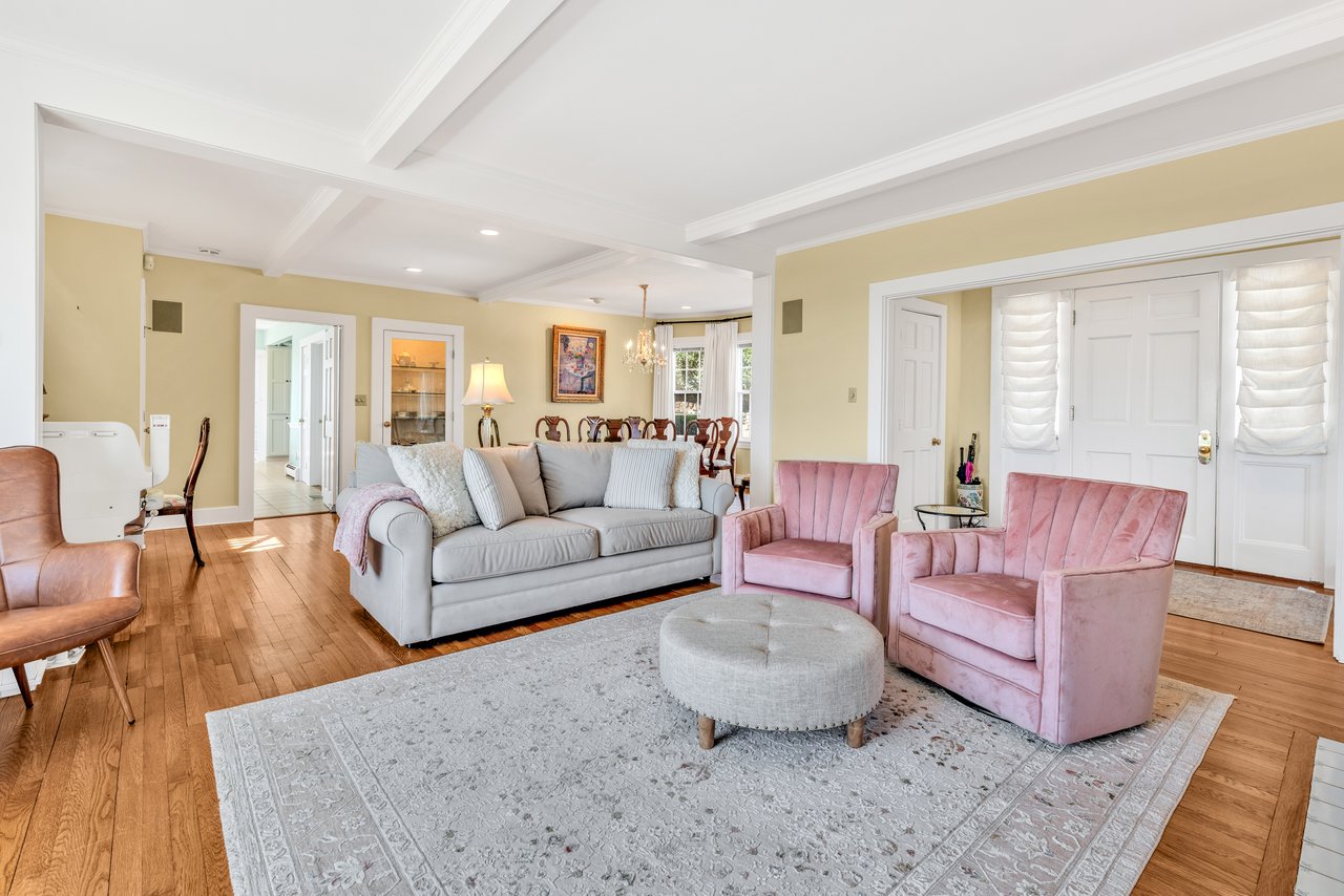 Expansive Water Views in Hyannis Port