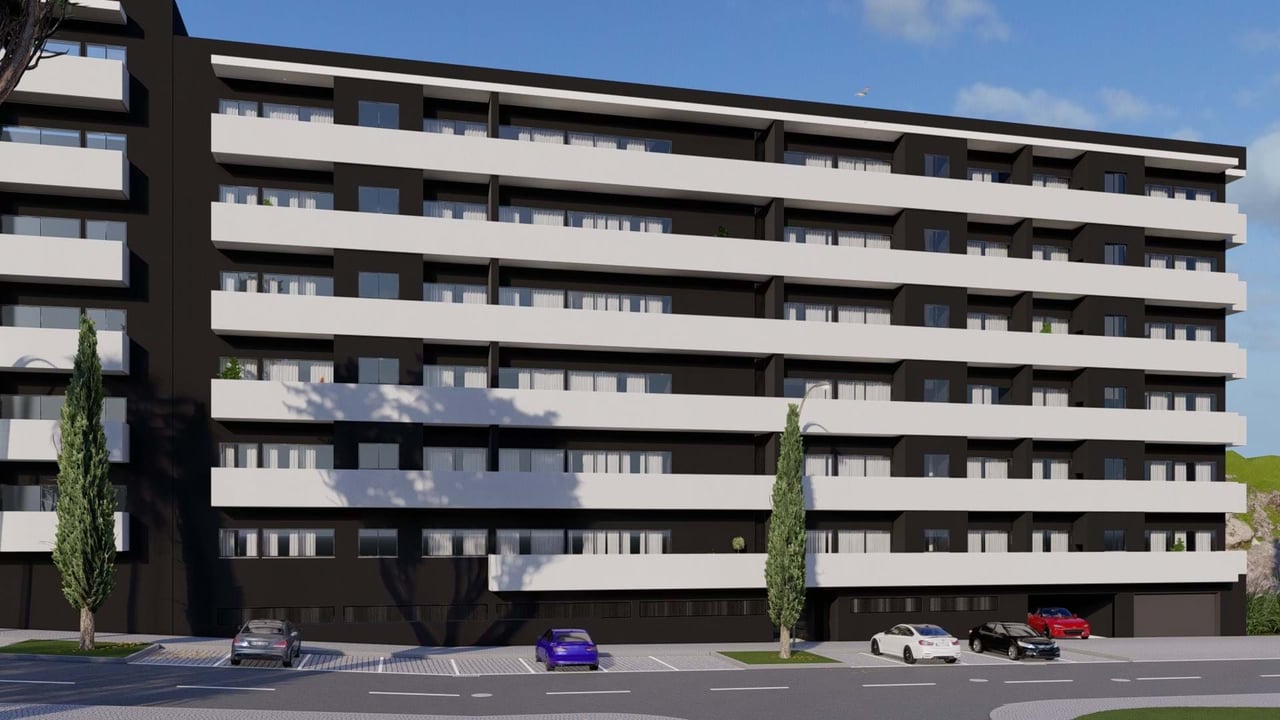 Modern 2-Bedroom Apartment with Balcony and Garage in Águas Santas, Greater Porto