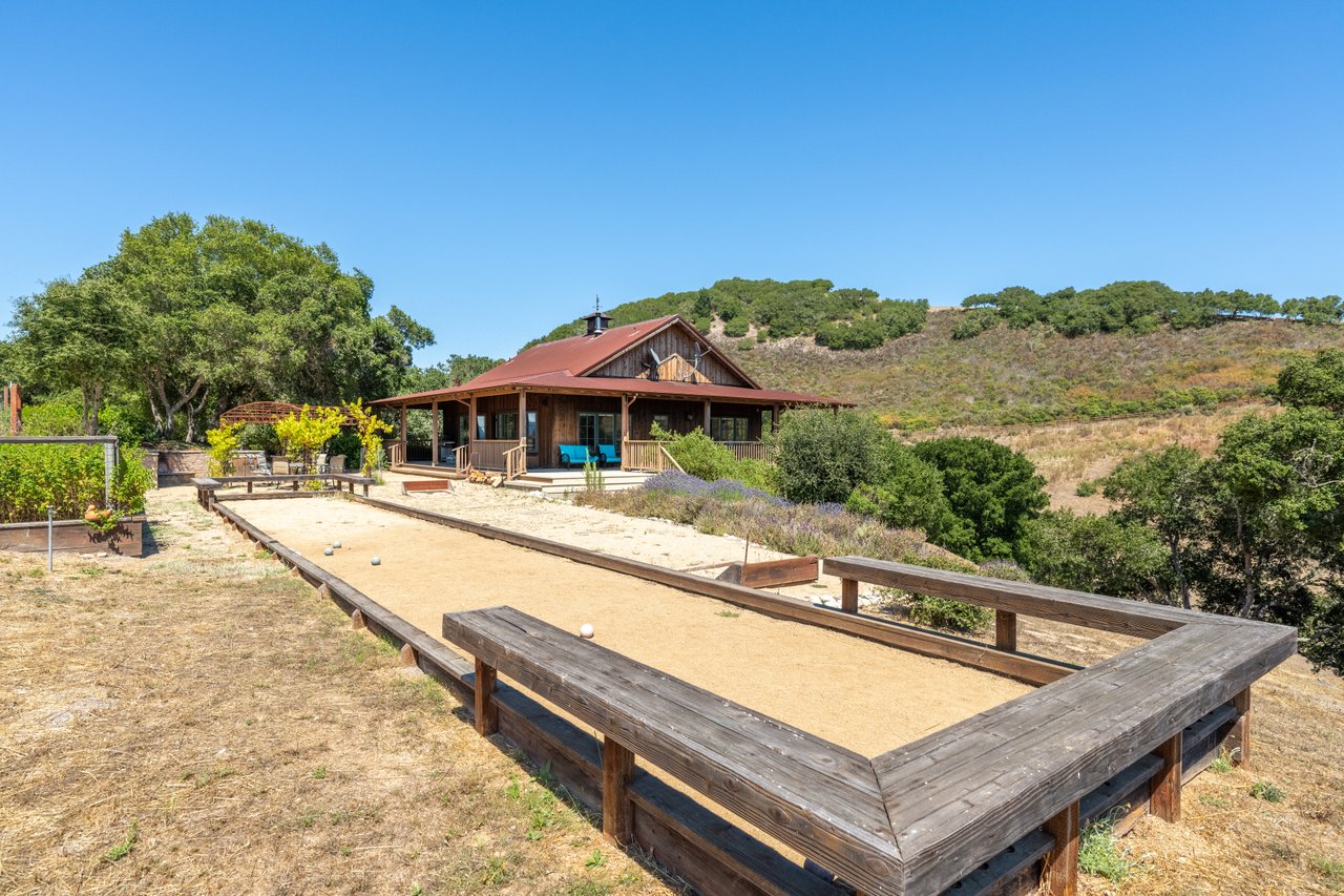 Secluded Quintana Ranch Retreat