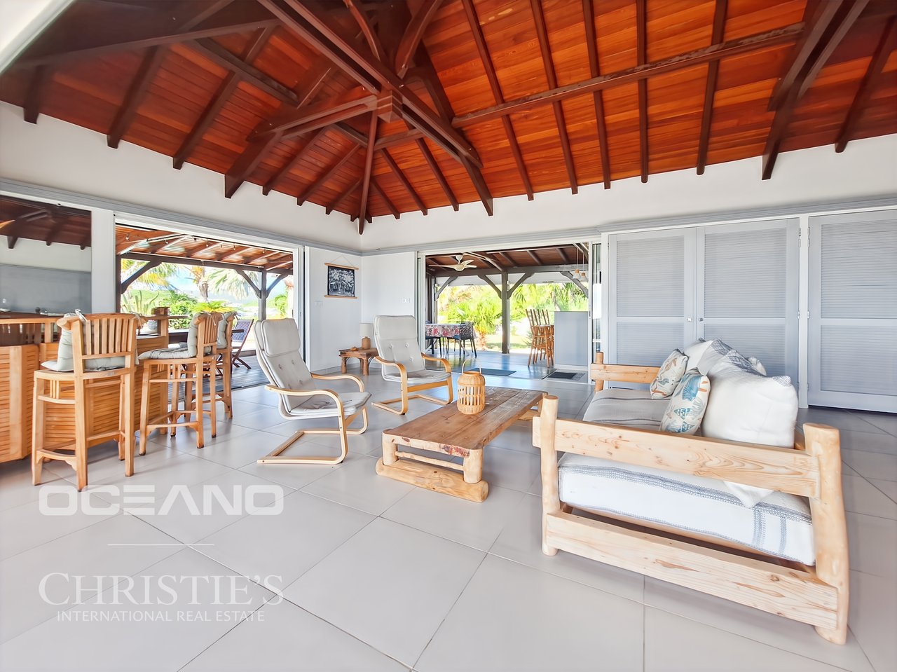 Exceptional Villa – Panoramic Ocean View (Oyster Pond)
