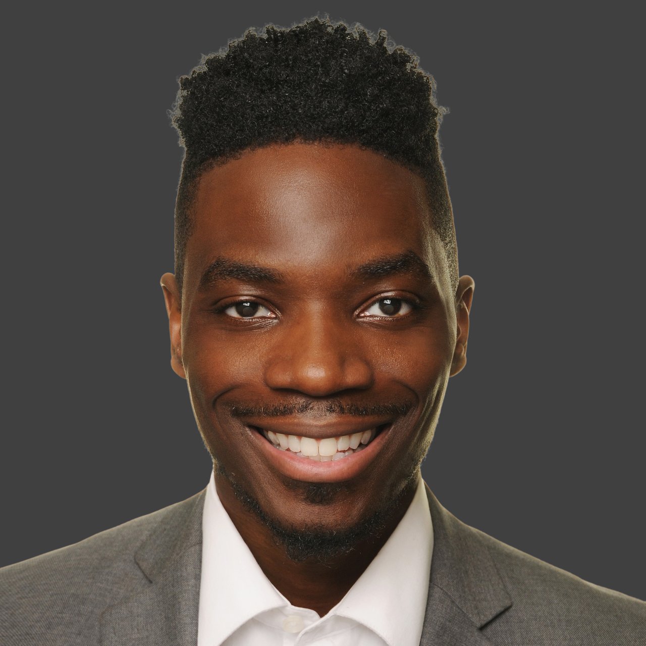 Kent Acquah-Abbiw Fairfax, VA Real Estate Agent Headshot
