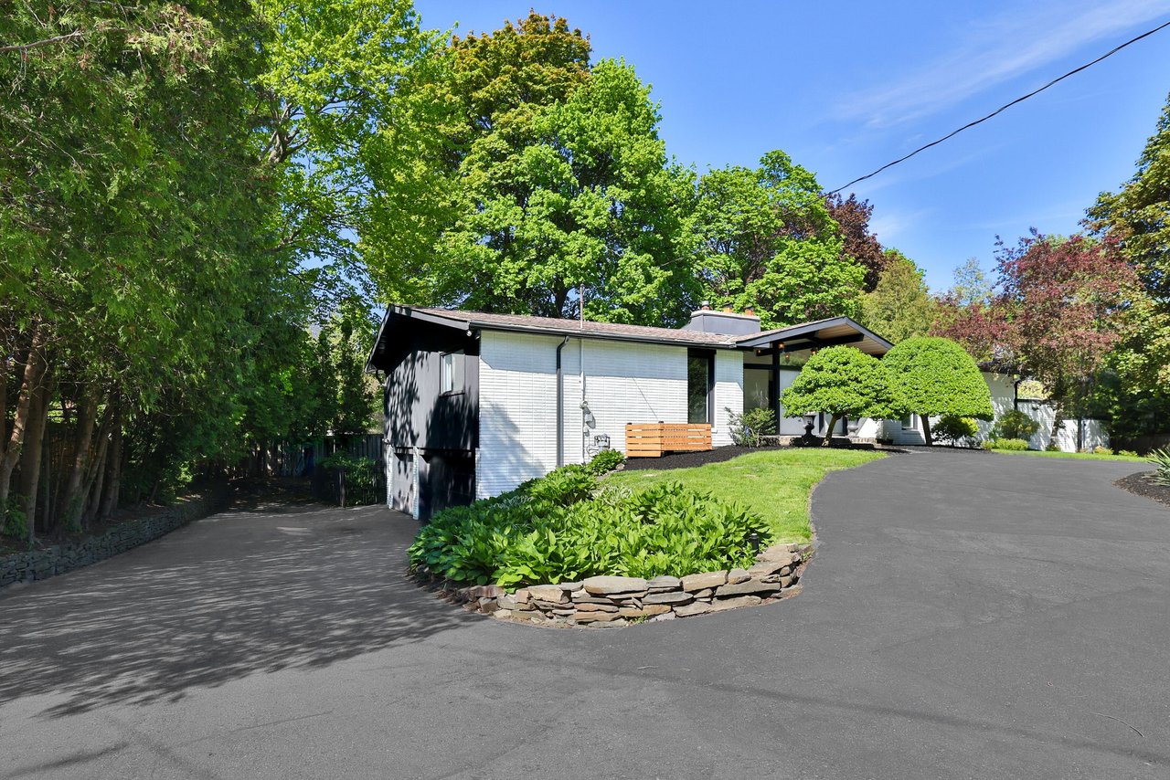 625 Sir Richards Rd