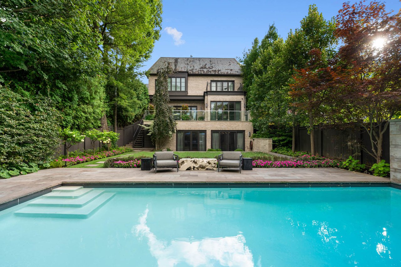 221 Dunvegan Road