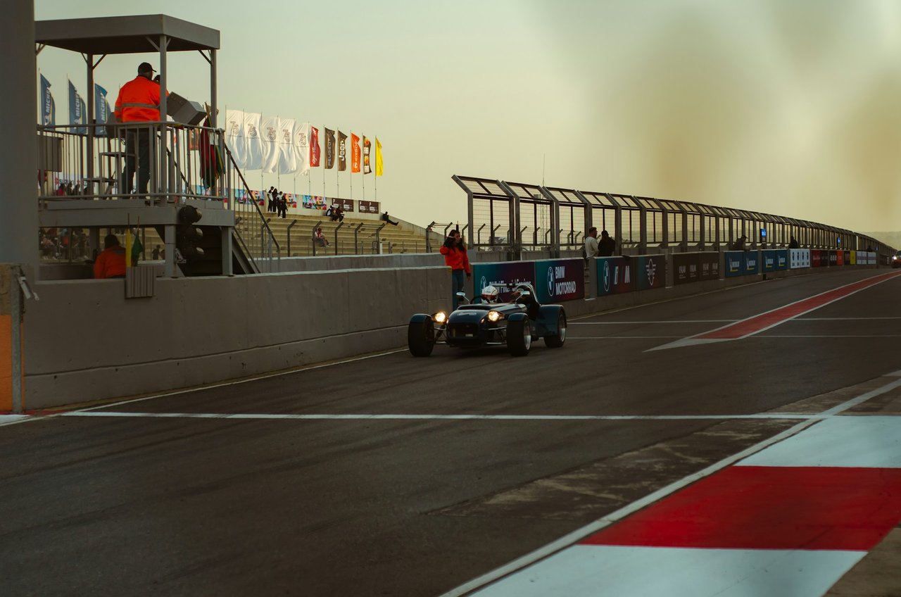 Las Vegas Grand Prix looking to hire 600 marshals for 2025 race