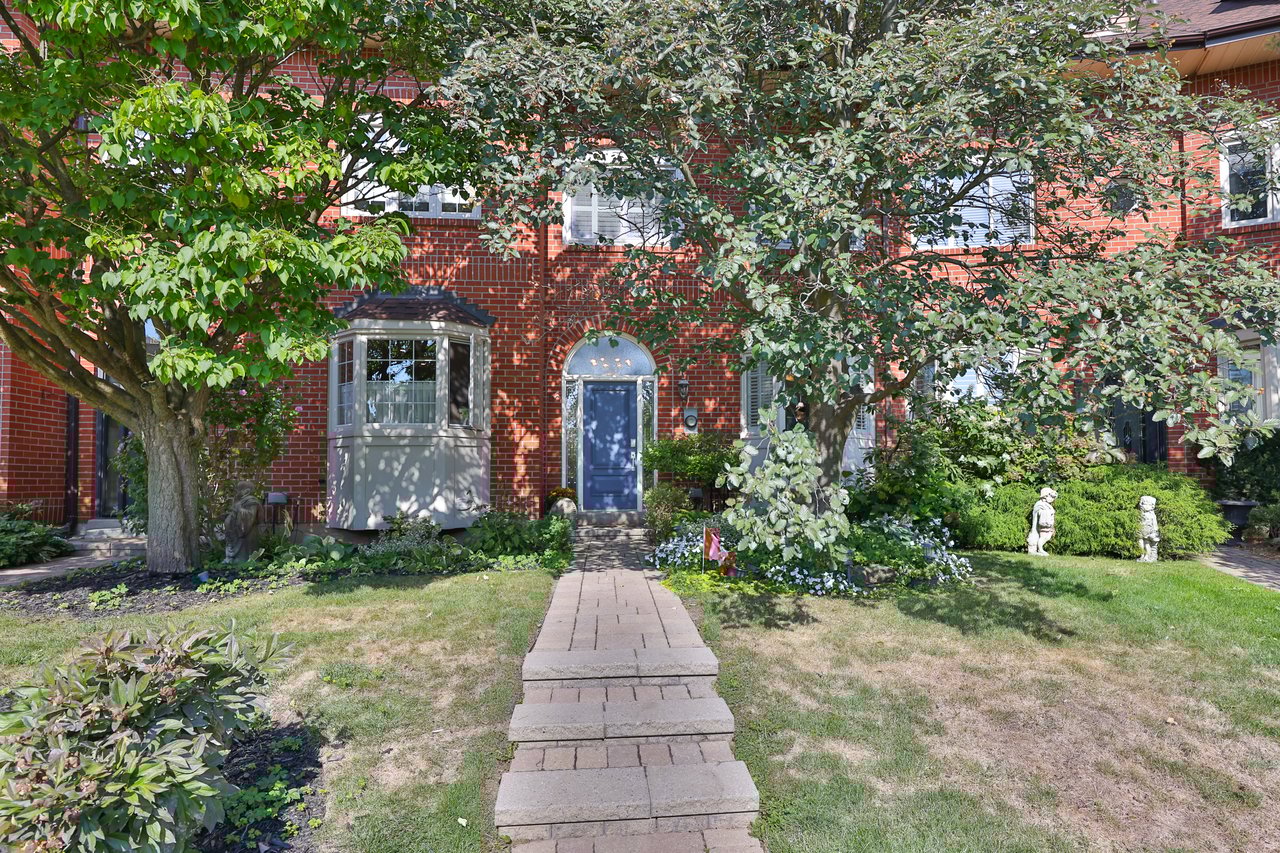 68 Tradewind Drive, Oakville