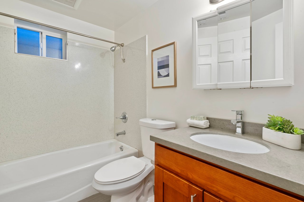 23 Fernwood Ave