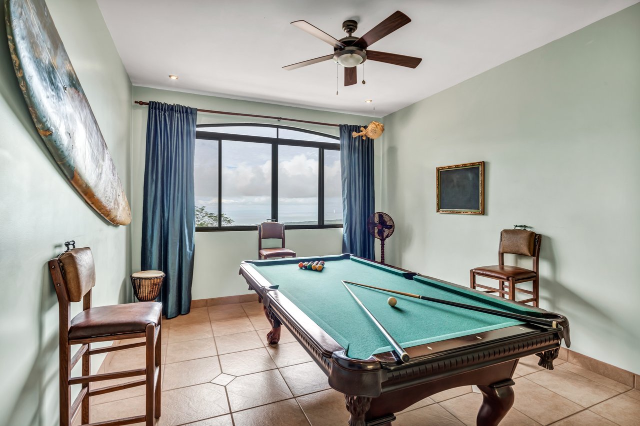 Gorgeous Ocean View 7 Acre Estate, Portalon