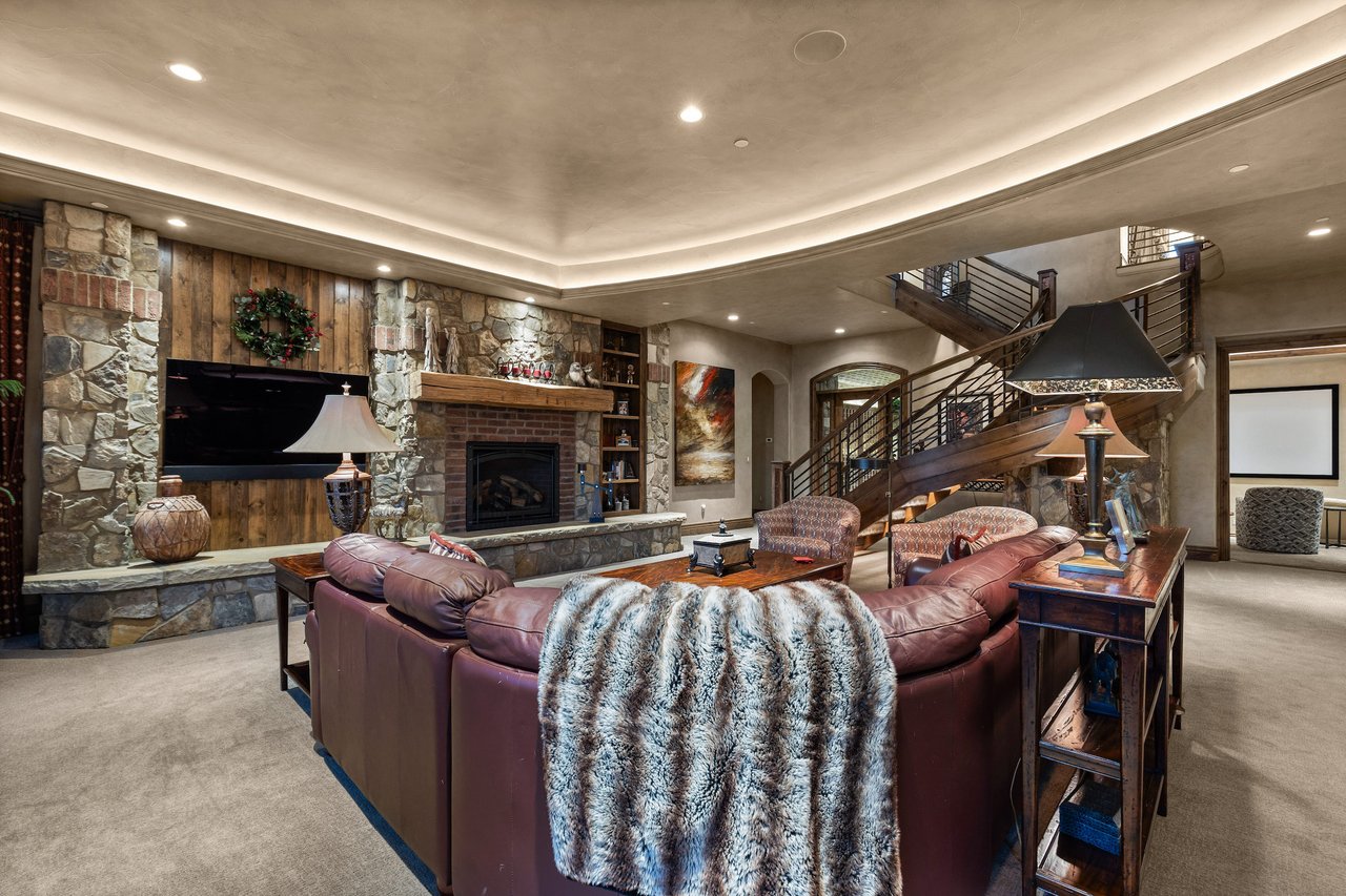 11328 Dante Circle