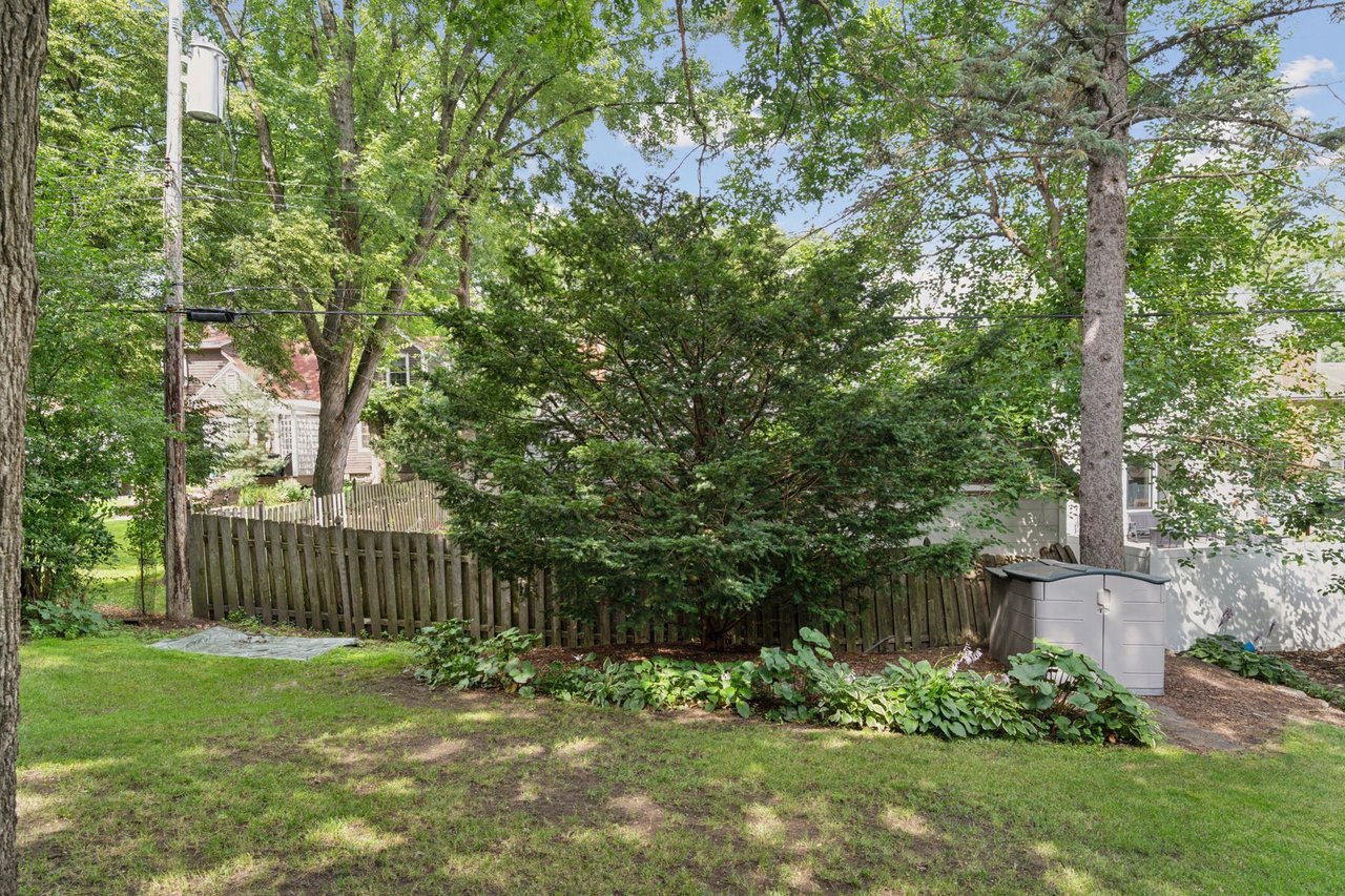 *PENDING* 4516 Vandervork Ave, Edina