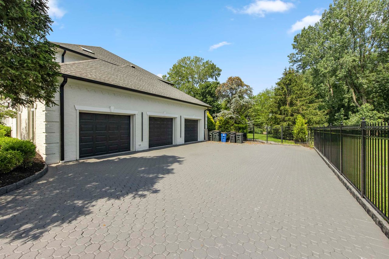 85 Sherwood Rd