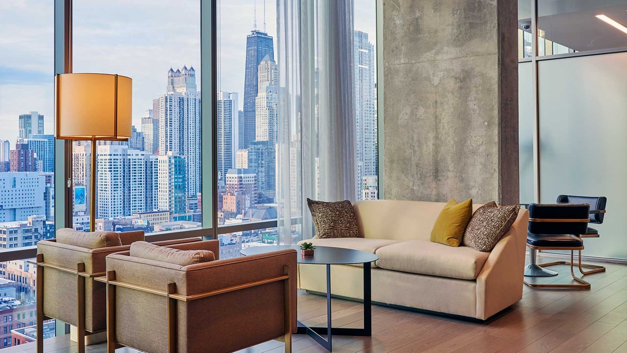 221 w Hubbard photos of building amenities - lounge