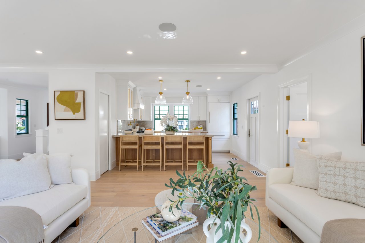 Charming Like New Residence In Town