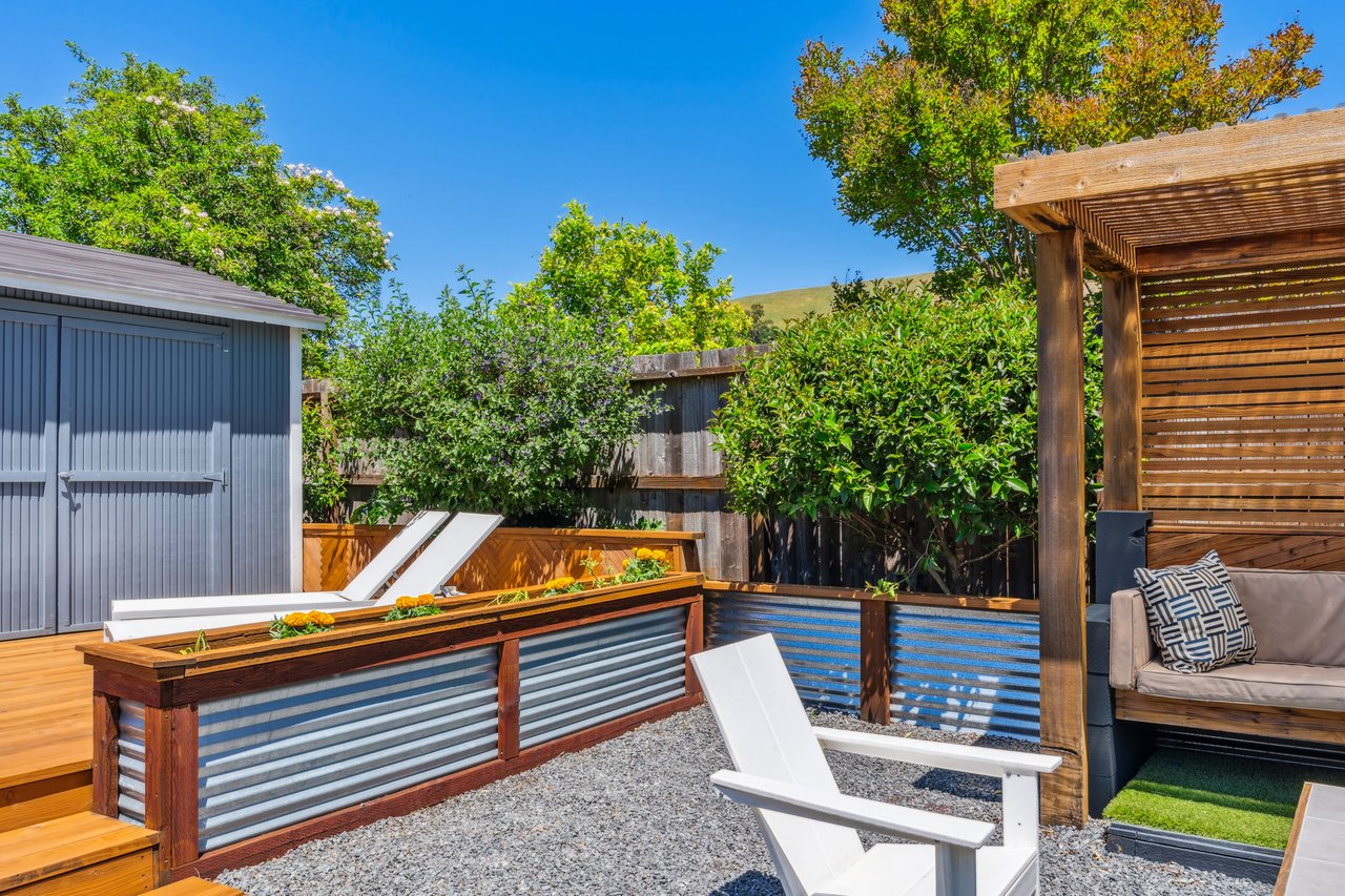 756 Del Ganado Rd