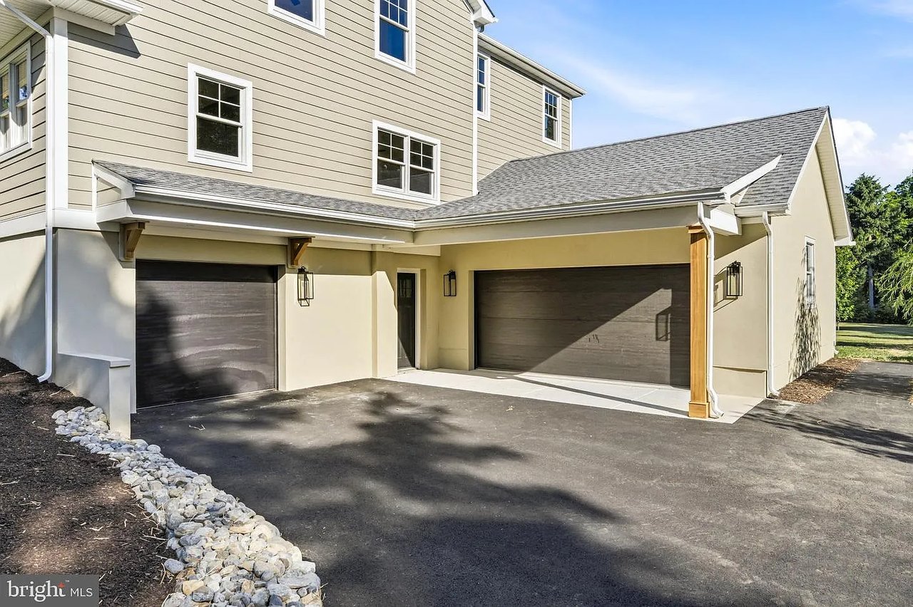 319 E Central Ave, Moorestown, NJ 08057