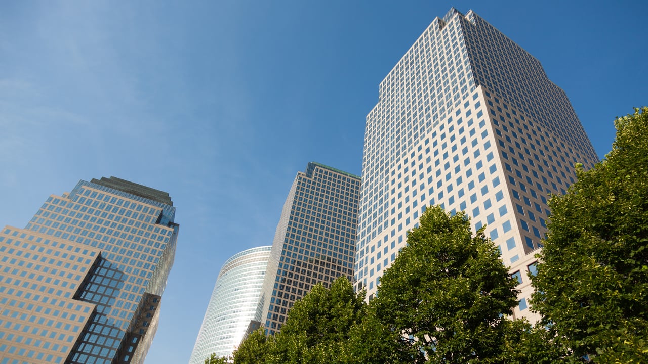 Mortgage Rates Are Down—and That Changes the Math for Manhattan Buyers