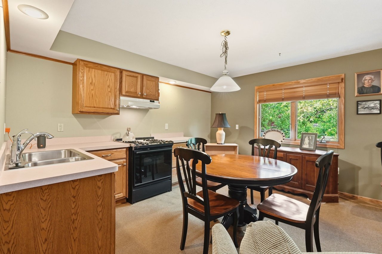 Stunning Metropark Retreat