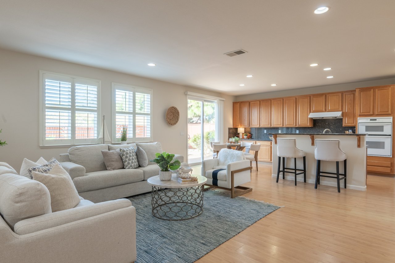 4750 Sea Crest Drive