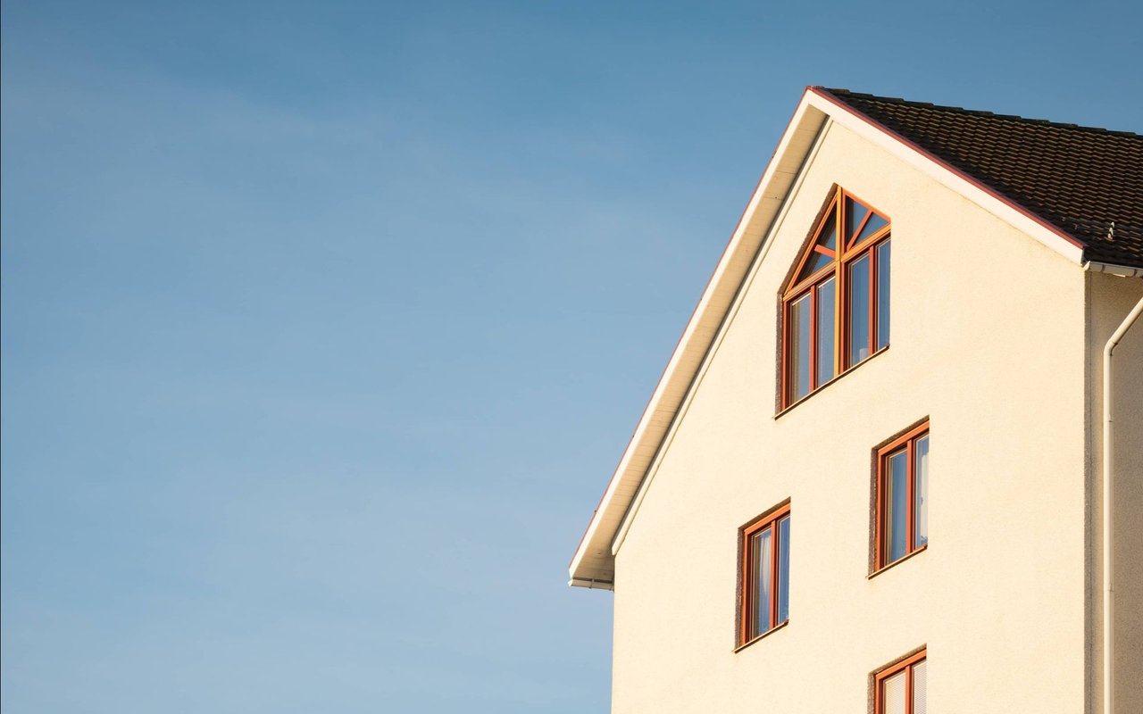 How To Guide: Sell Your Home & Buy a New One at the Same Time