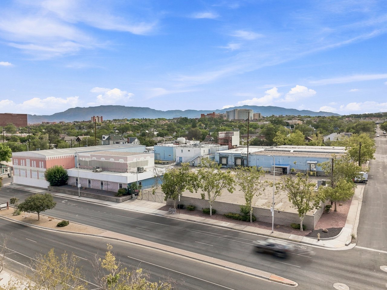 500 Broadway Blvd