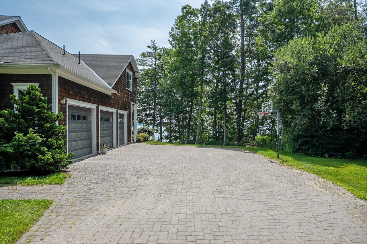 Wolfe's Neck Road 