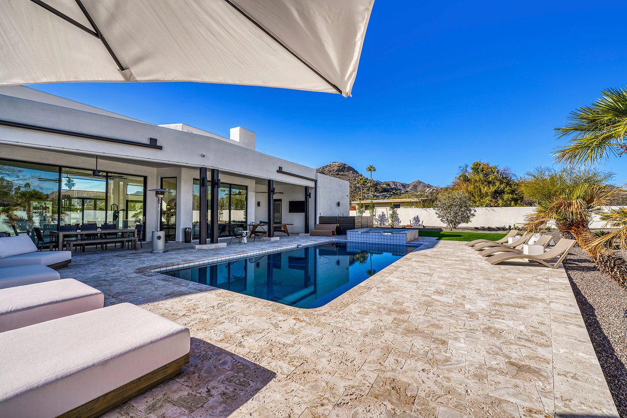 6535 N HILLSIDE Drive