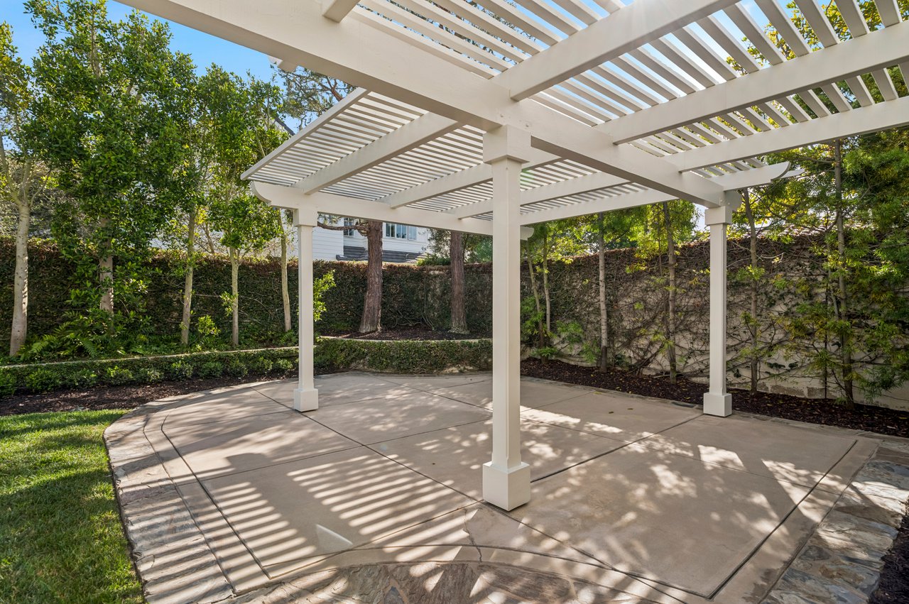 15 Jupiter Hills Drive