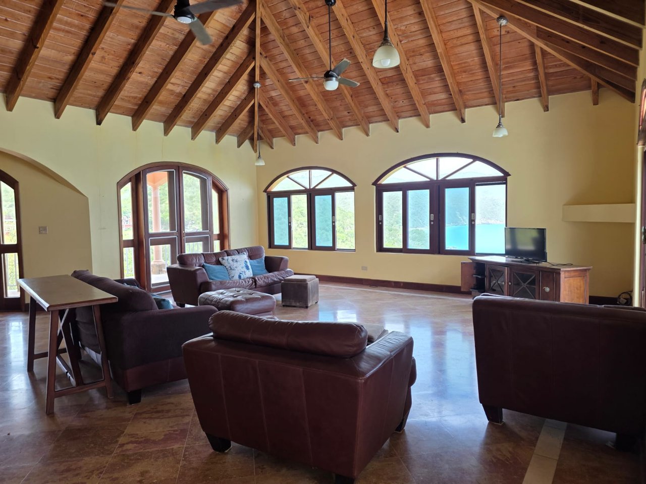 1136 Little Bay 5 Bedroom Home