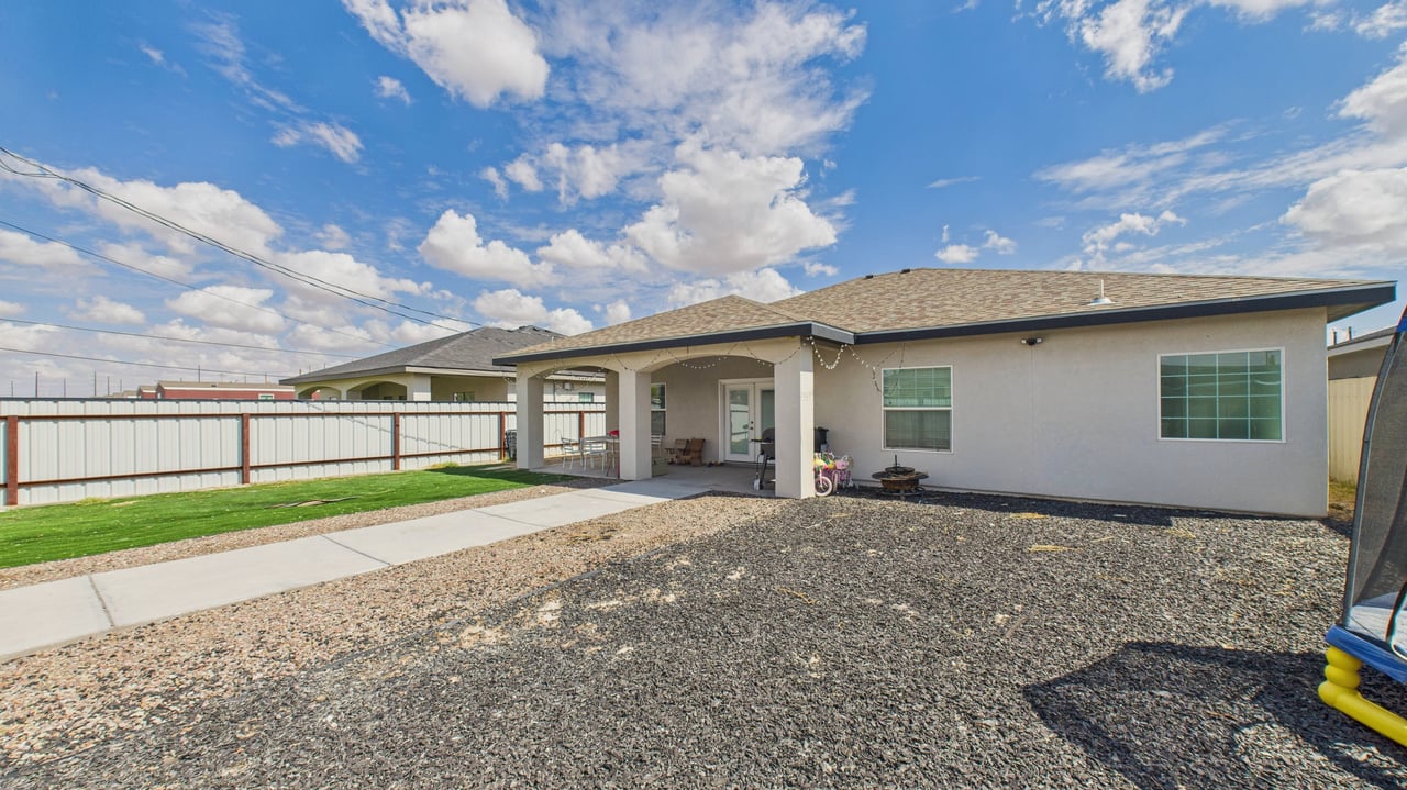 1503 Mimosa St.