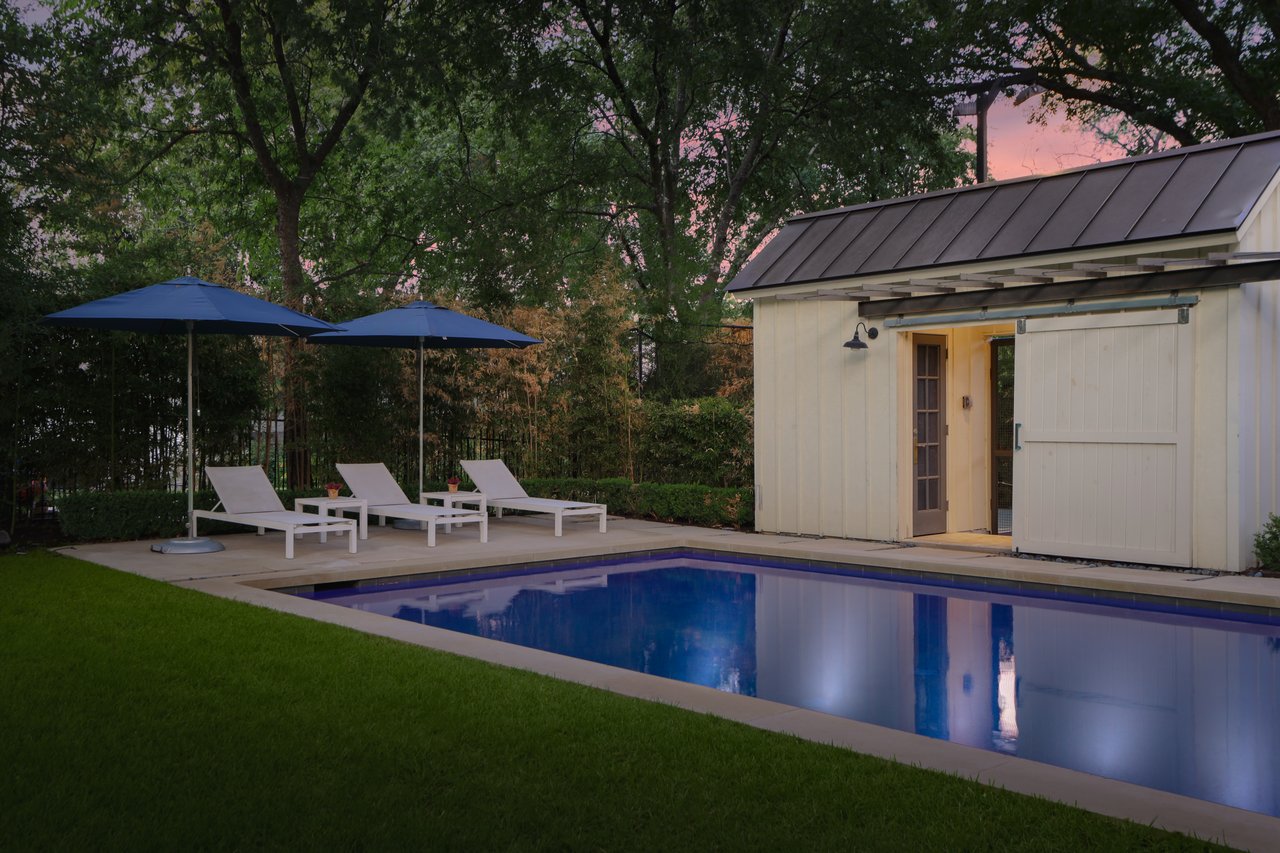2308 Bridle Path