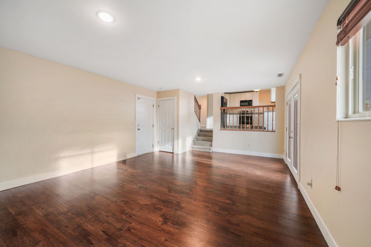 8577 Autumn Gold Cir